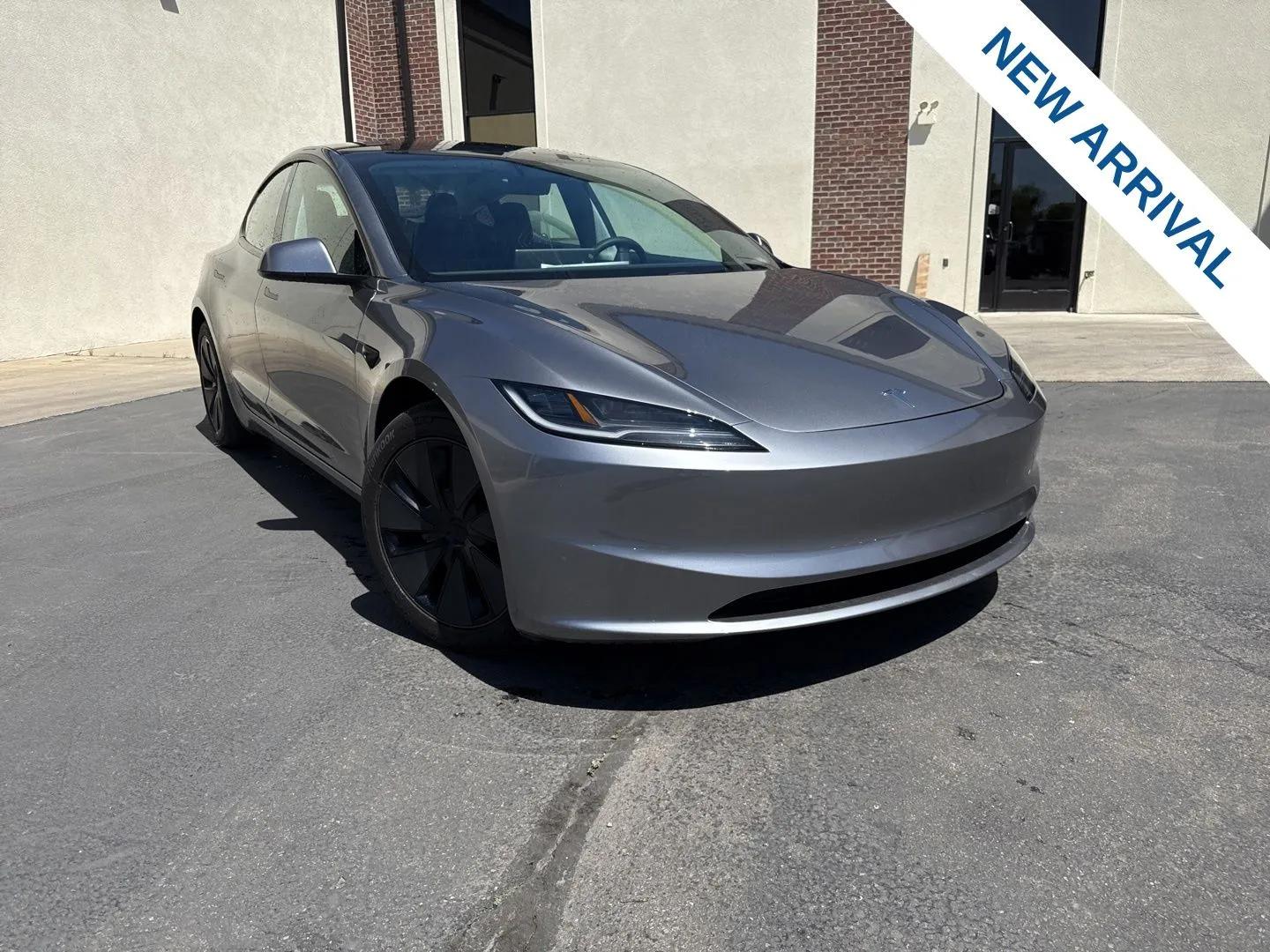 tesla model 3 2025 5YJ3E1EB0SF083576 image tesla model 3 2025 5YJ3E1EB0SF083576 image